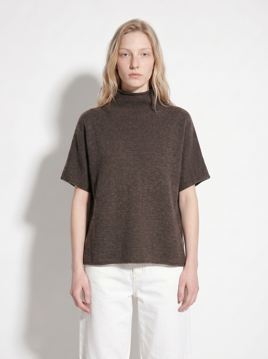 A-16 The Refined Cable-Knit Vest