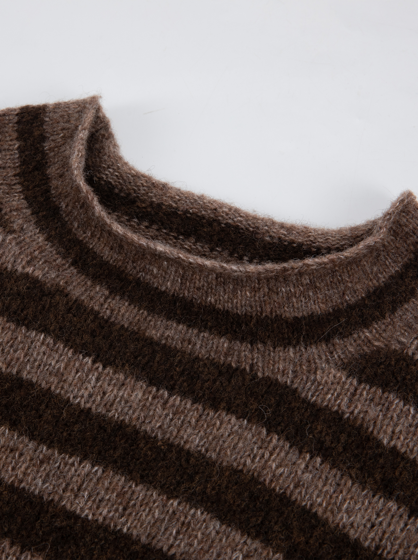 A-21 The Earth-Tone Whisper Knit（3/4 Sleeve）