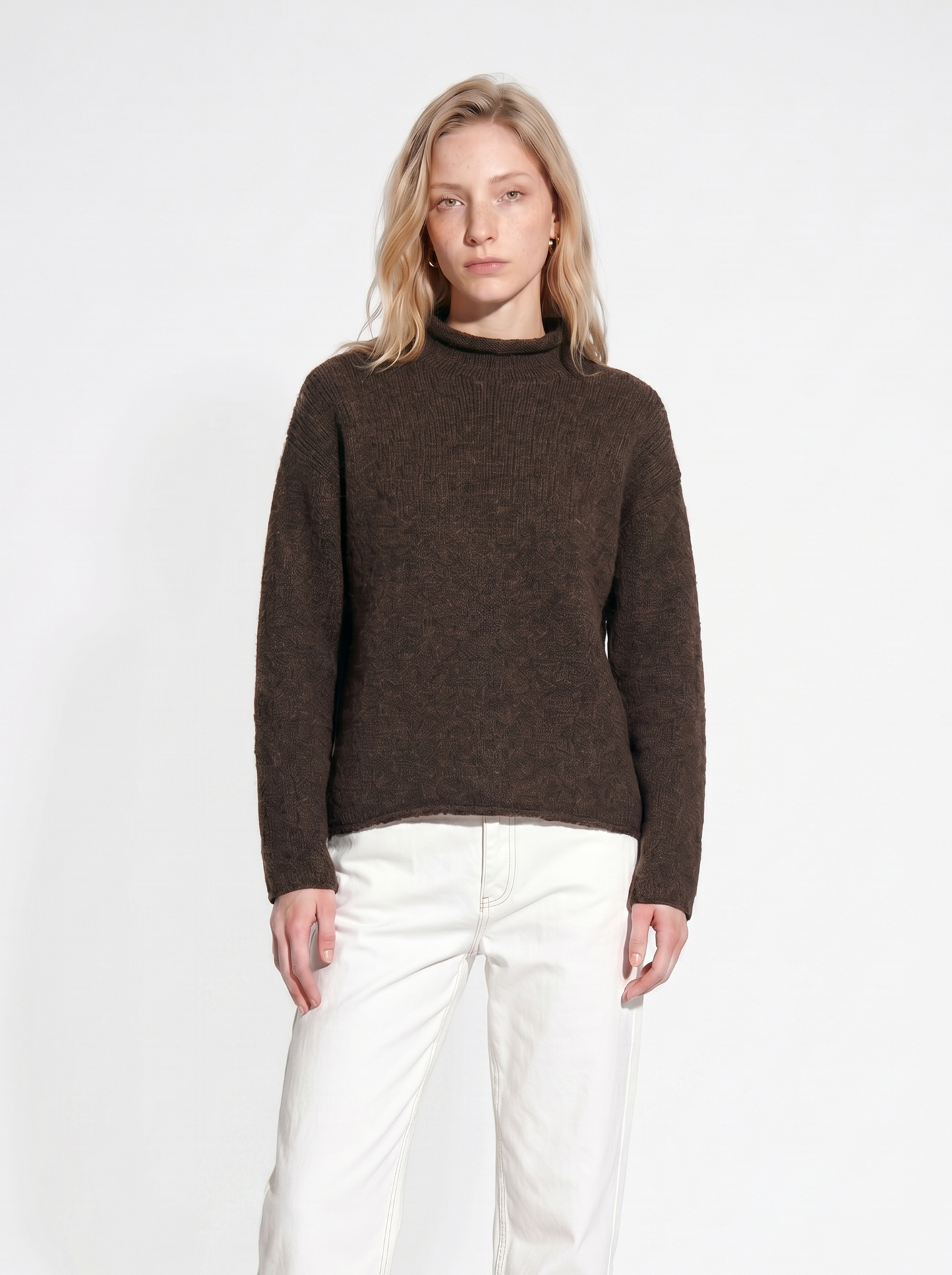A-25 The Raw-Edge Earth Knit