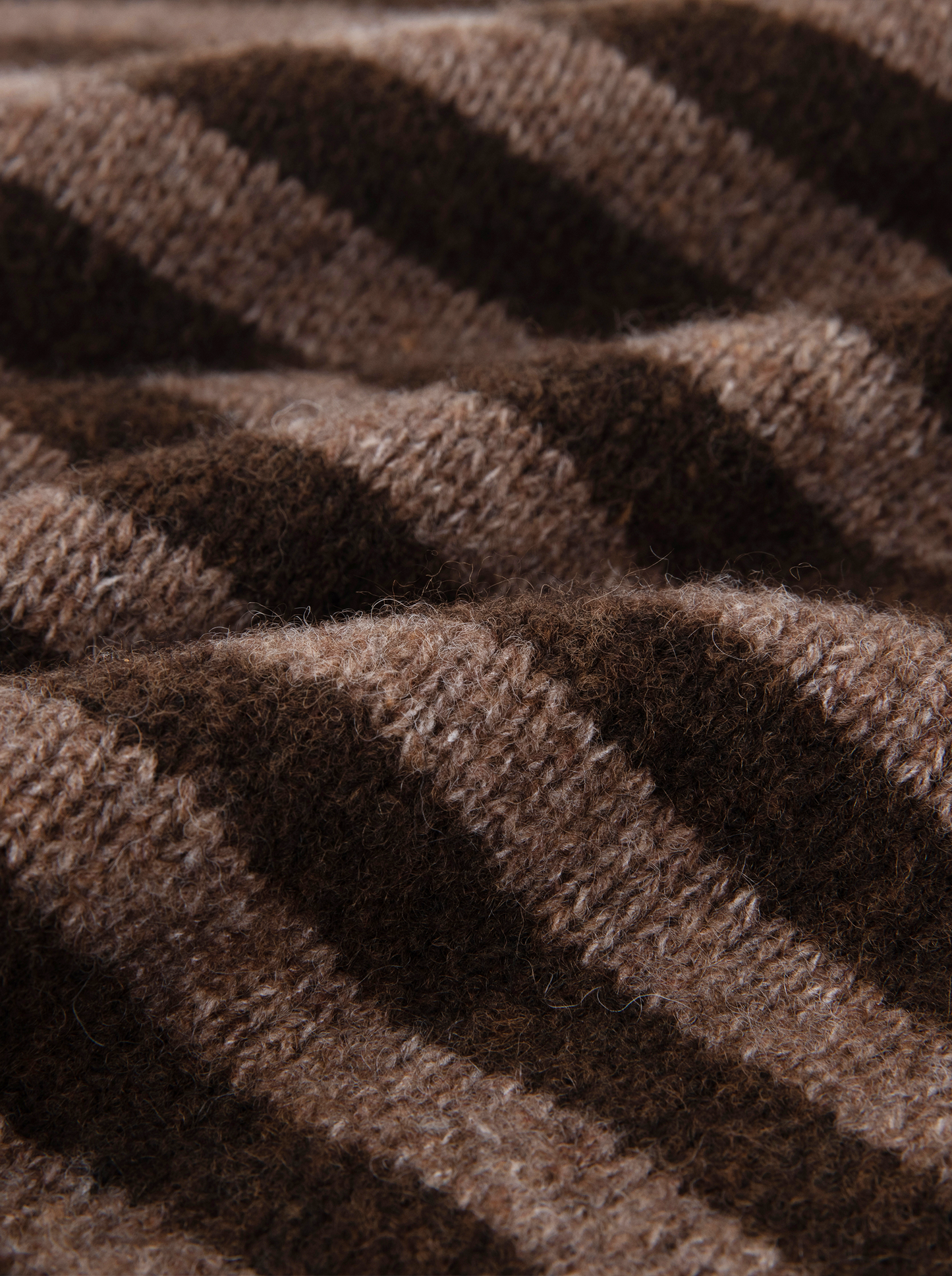 A-21 The Earth-Tone Whisper Knit（3/4 Sleeve）