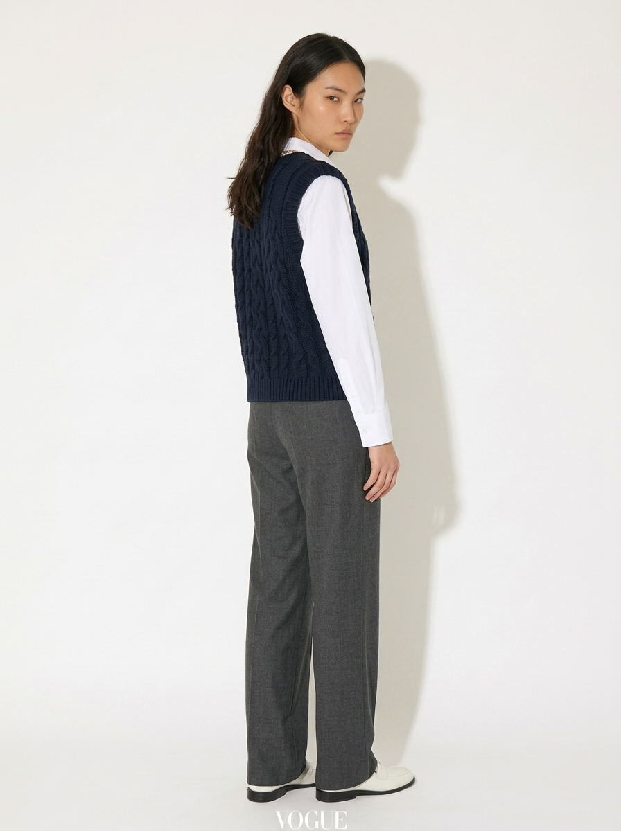 A-14 The Classic Cable Knit Vest