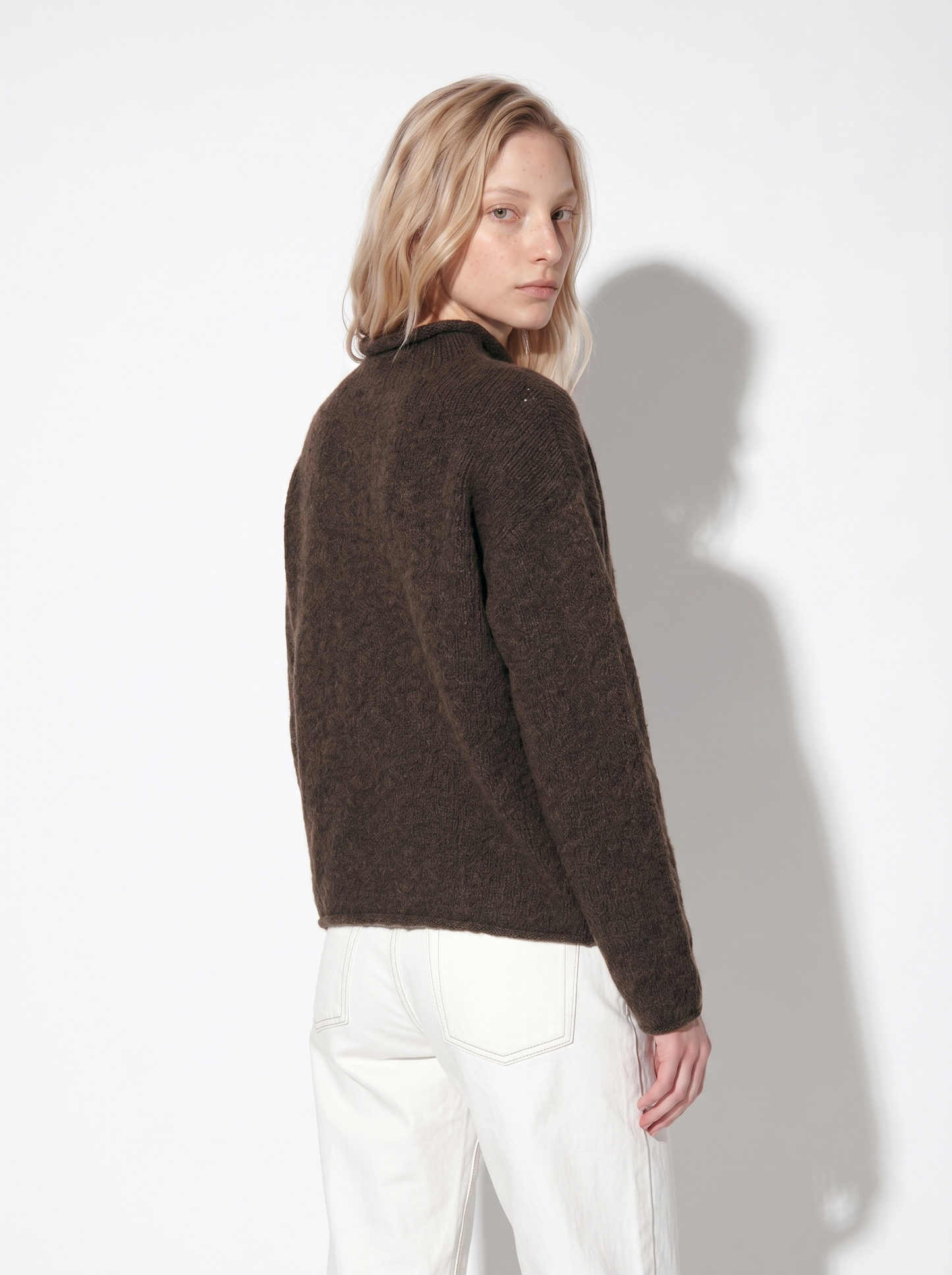 A-25 The Raw-Edge Earth Knit